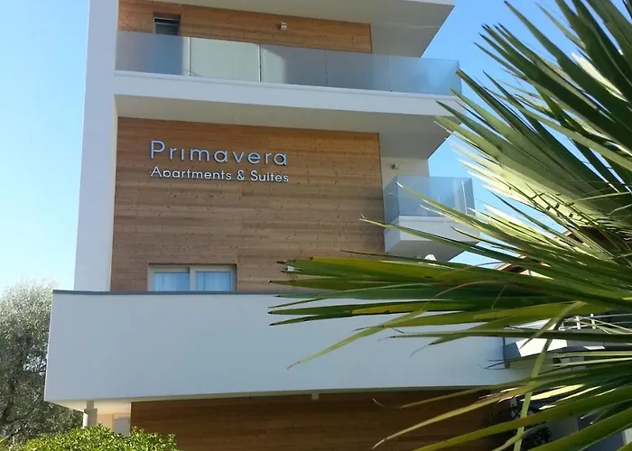 Primavera Apartmentsuites Riva del Garda